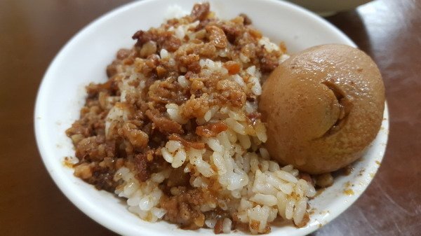 【美食】台北大同/圓環滷肉飯‧肉羹 在地小吃美味 2016/