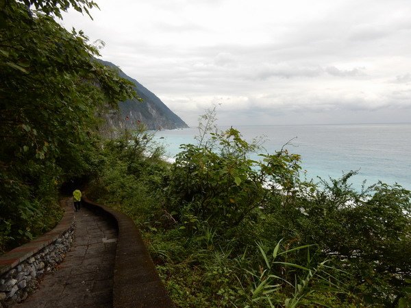 【旅遊】台灣十景之一花蓮清水斷崖 欣賞海天一色及斷層線崖之美