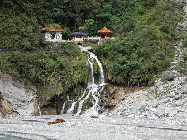 【旅遊】花東四天三夜家庭旅行 行程規劃 2017/1/24-