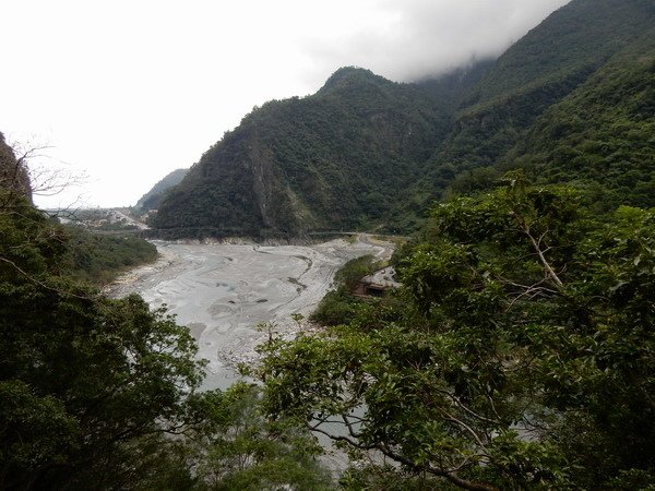 【旅遊】花蓮太魯閣遊客中心小錐麓步道散步 2017/1/24