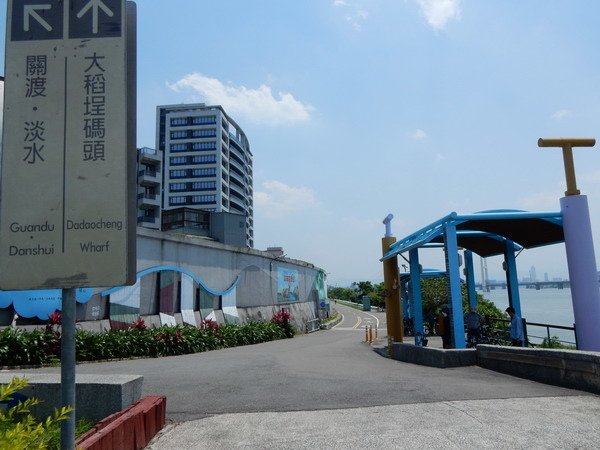 【美食】台北士林/社子島頭 河岸美食餐廳 騎腳踏車吃熱炒欣賞