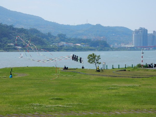 【美食】台北士林/社子島頭 河岸美食餐廳 騎腳踏車吃熱炒欣賞