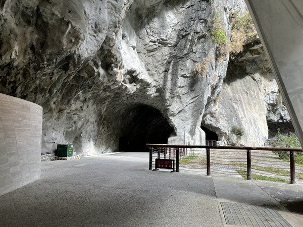 【旅遊】花蓮太魯閣九曲洞步道 欣賞大理岩峽谷的絕妙奇景 20