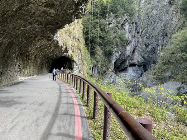 【旅遊】花蓮太魯閣九曲洞步道 欣賞大理岩峽谷的絕妙奇景 20