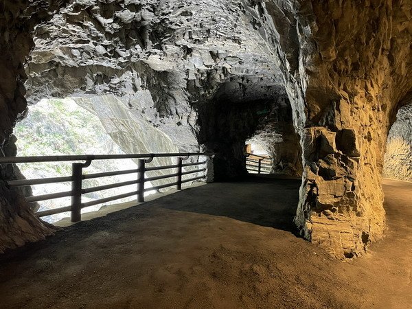 【旅遊】花蓮太魯閣九曲洞步道 欣賞大理岩峽谷的絕妙奇景 20