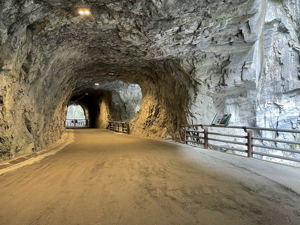 【旅遊】花蓮太魯閣九曲洞步道 欣賞大理岩峽谷的絕妙奇景 20