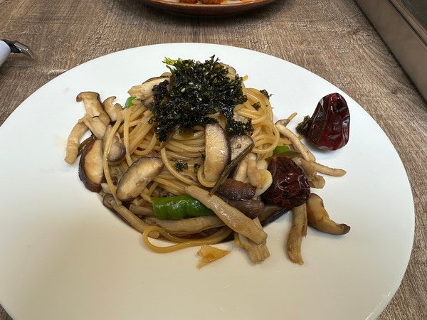 【美食】台北中山/金孫韓廚 中山店｜韓式x義式的創意料理，美