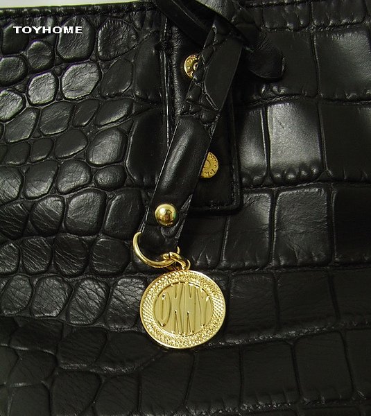 DKNY-4.jpg