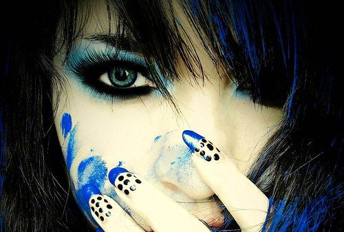 blue,boo,photography,face,makeup,woman,nails-243d2b08e73160688357d7bd07e47ba3_h.jpg