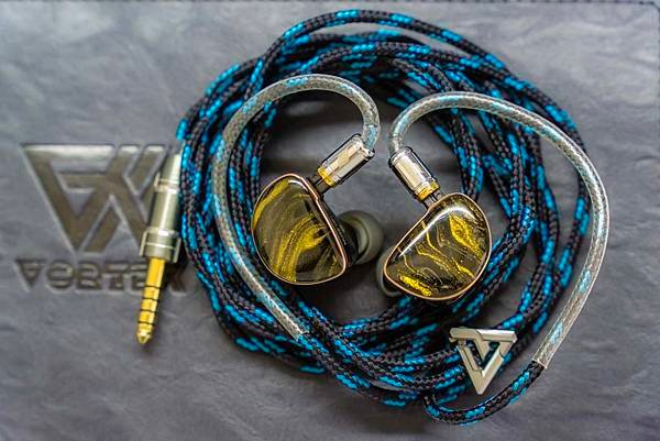 [開箱] VORTEX CABLES Seraphiona均