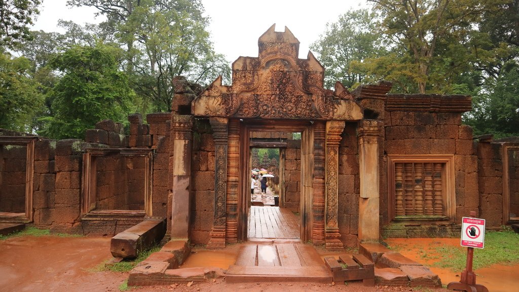 20180912 (12) 女神寺 [女皇宮or班蒂斯蕾 (Banteay Srei)].JPG