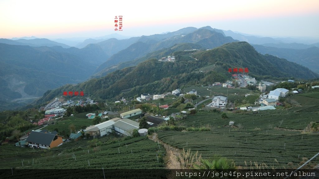 20190205 (1032A) 由茂馨民宿眺望樂野部落-石棹街區方向的山景.JPG