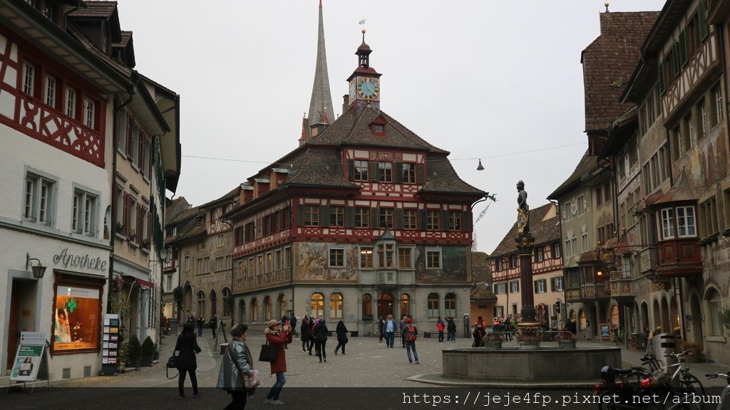 20181115 (252) 鐘樓城門內的街景 [施泰因(Stein am Rhein)].JPG