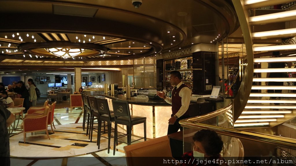 20190614 (550) 6F的貝里尼酒吧(Bellini’s Bar).JPG