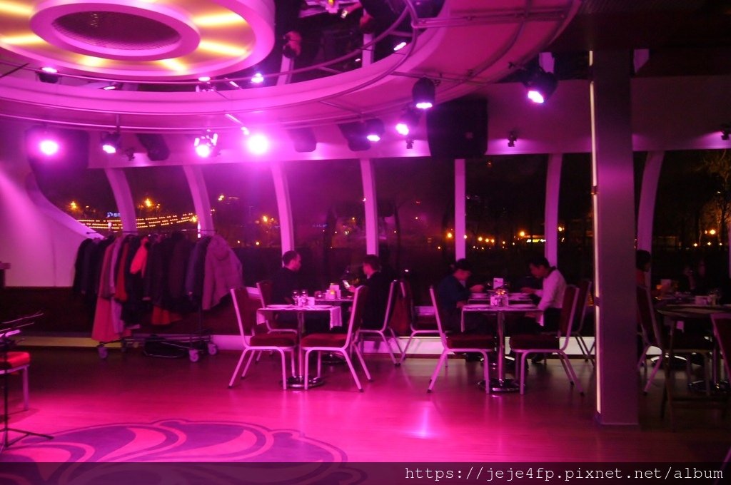 20121109 (75) Radisson遊艇上用餐.JPG