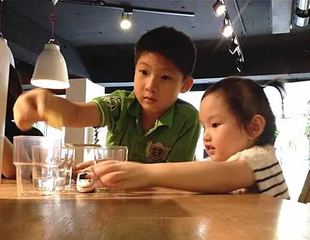 559458_10200191531665797_1847172165_n_副本