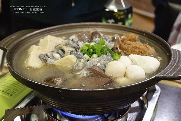 吃完【真福記脆皮烤鴨莊】就會真福氣 台北必吃鍋貼 濃湯入味酸