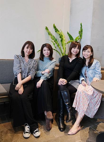 LINE_ALBUM_2022好不容易的姐妹聚_220420_0_副本.jpg