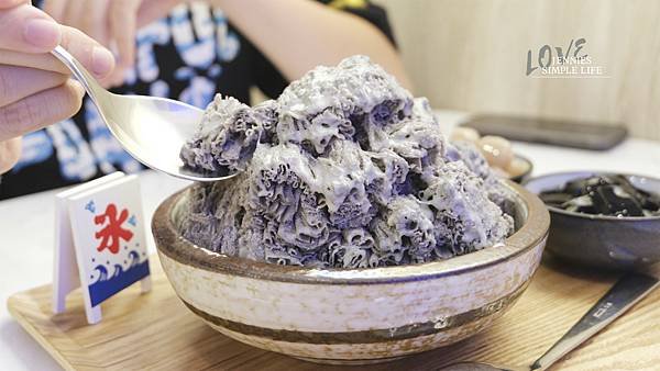 充滿日式文青可愛的一間冰店 ｜冰の走廊  豆花・雪花冰・刨冰