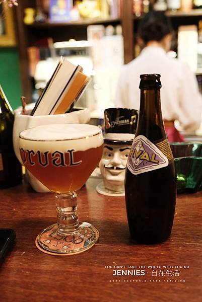 體驗歐洲中古世紀神秘的艾碧斯｜迪化街 Antique Bar