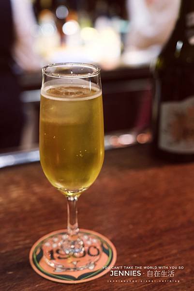 體驗歐洲中古世紀神秘的艾碧斯｜迪化街 Antique Bar