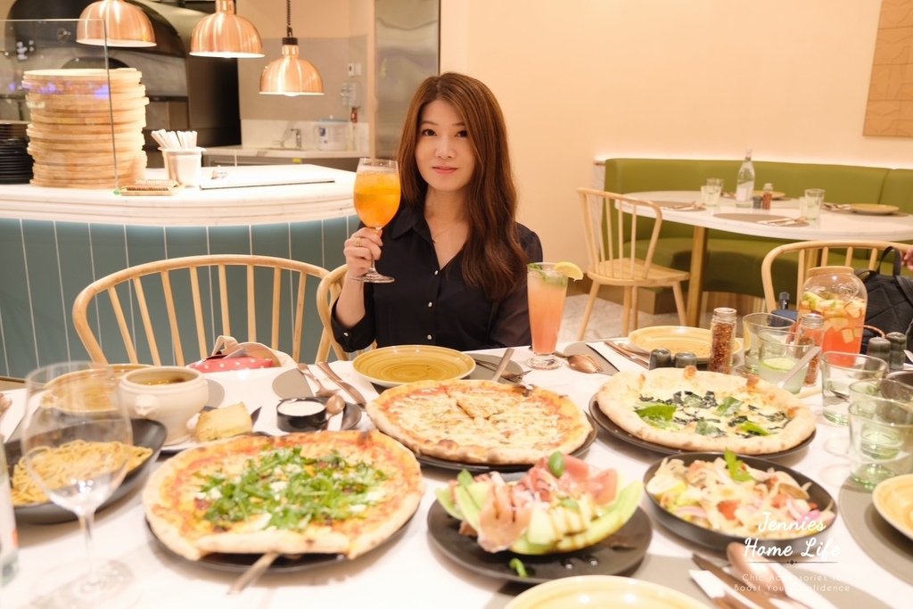 澳門姐妹滔之旅｜上葡京購物中心二樓 MAMMA PIZZA 