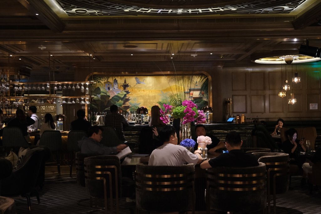 入夜後澳門的精彩生活才正要開始｜瑞吉酒吧 各種藝術交織譜寫出