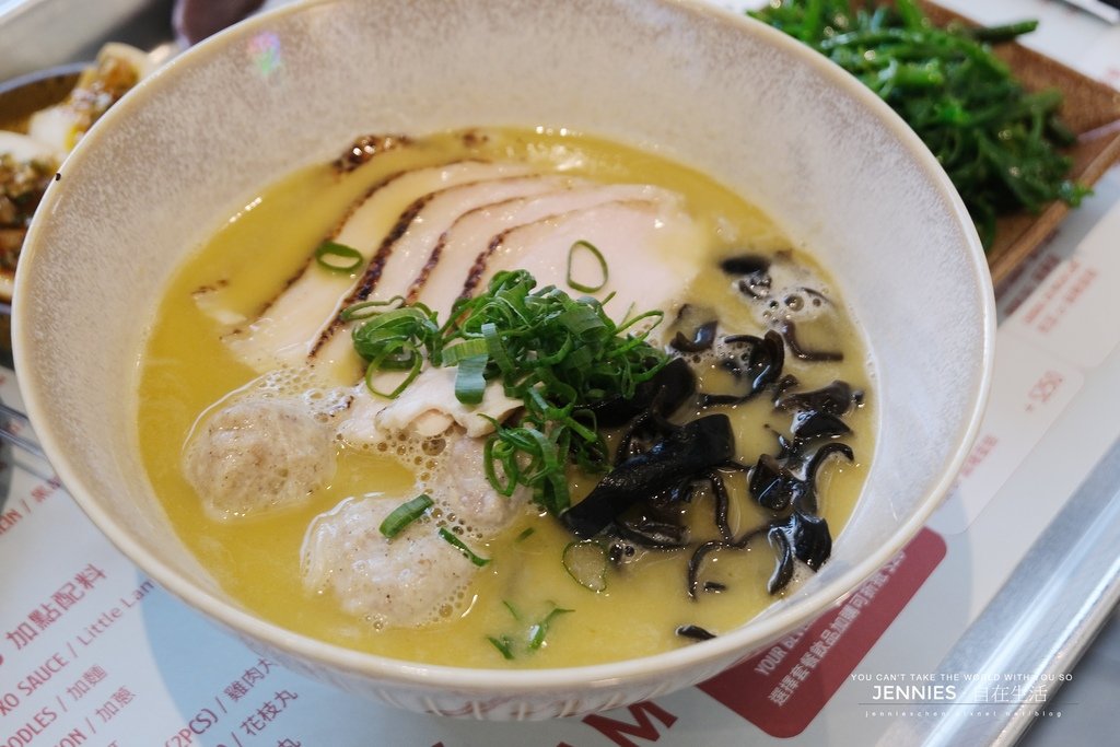 南洋風味濃厚不管麵食或小菜都很細緻｜春大直新開幕 LITTL