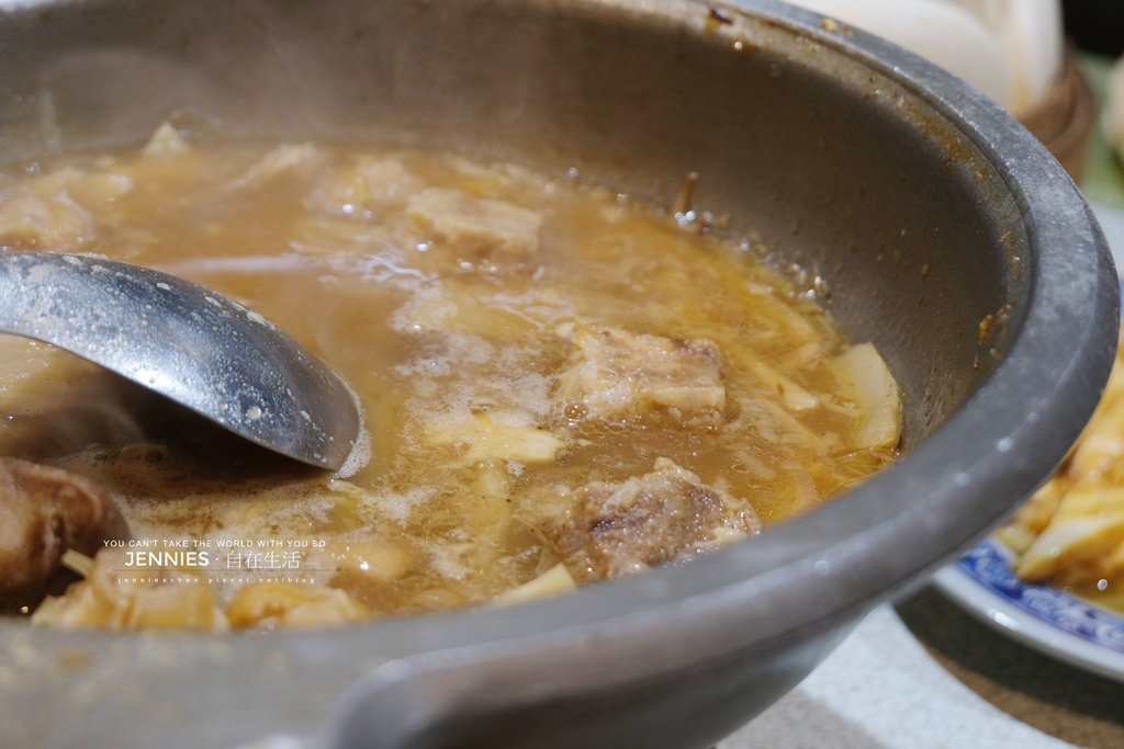 過年去吃的這家讓我感覺很超值｜北投區 傳承茶蝦飯 我家客家小