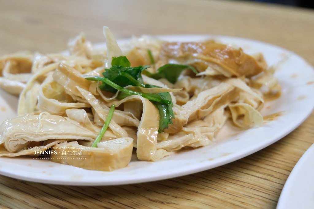臨時找到的這間餃子居然比牛肉麵還好吃｜天母 老地方牛肉麵 直