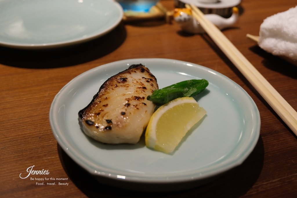 服務及餐食搭配都很符合價格的一家日式無菜單料理｜信義安和 鮨