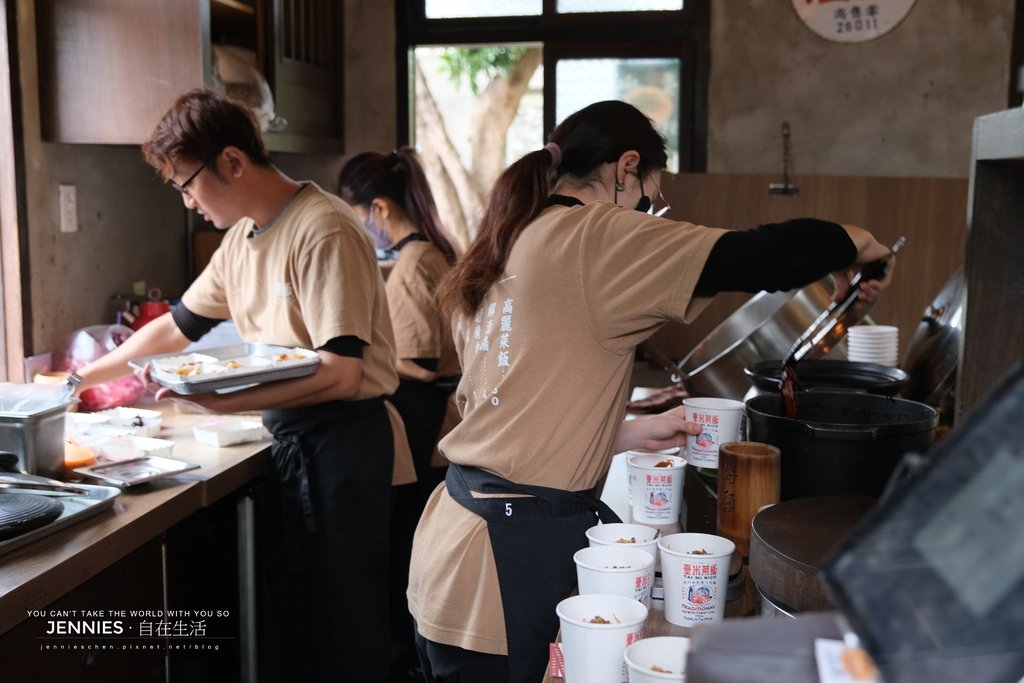 生意好的不得了的台灣街邊小吃｜雲林斗六  臺米菜飯 憶起家鄉