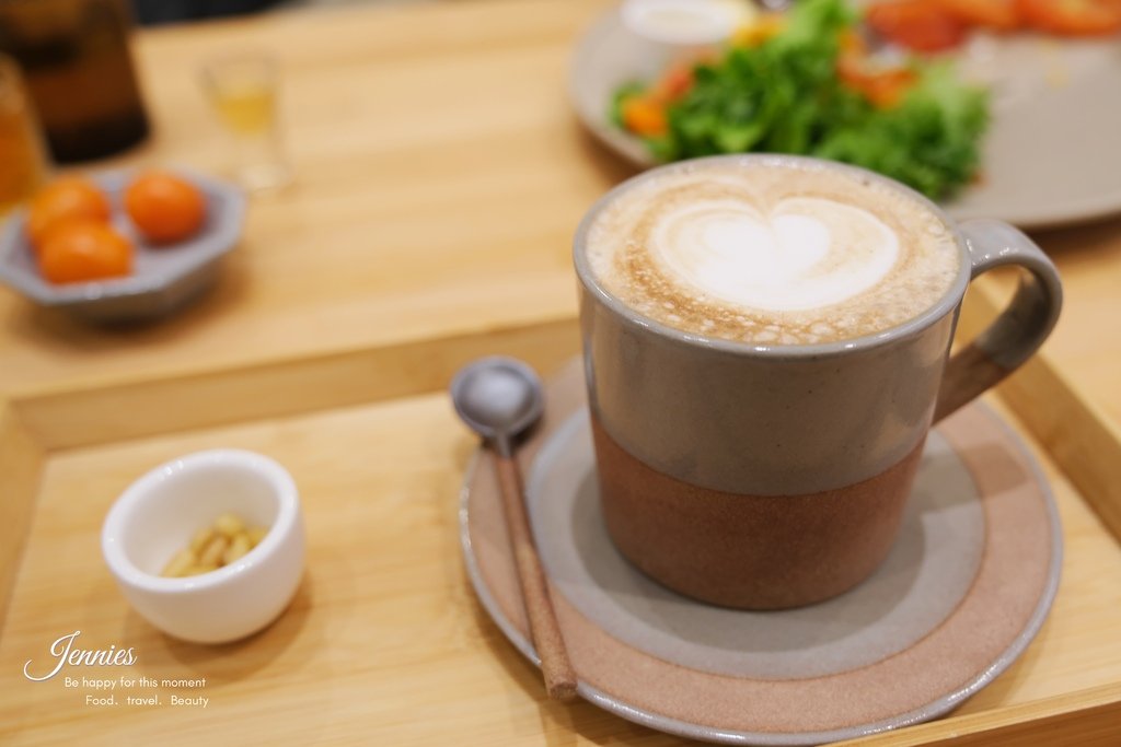 充滿日式氛圍的輕食餐聽｜坪林 良醫藥師本舖 回歸本質打造健康