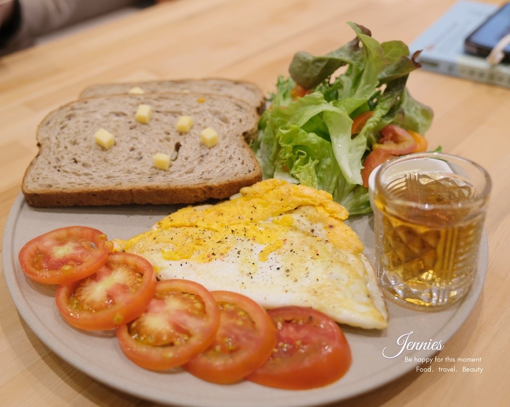 充滿日式氛圍的輕食餐聽｜坪林 良醫藥師本舖 回歸本質打造健康