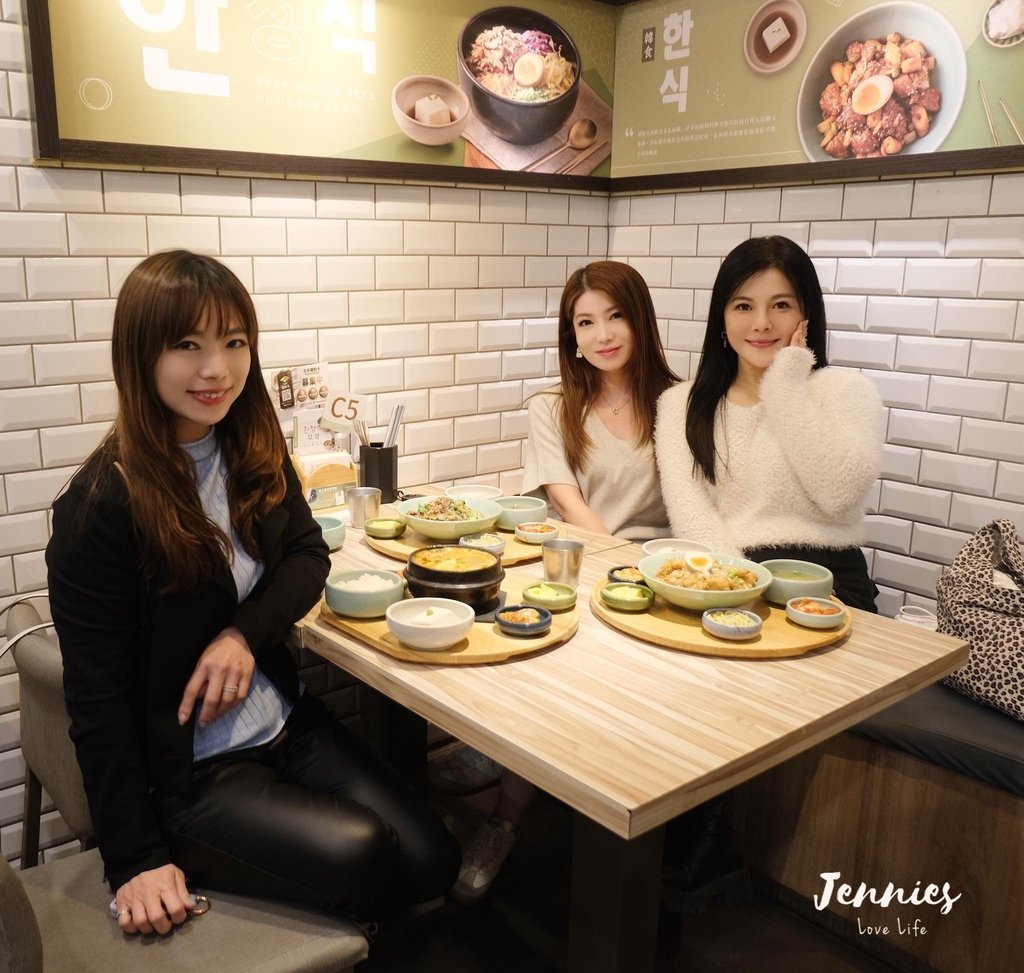 韓國定食第一品牌平價又好吃｜信義A11 韓姜熙的小廚房 溫馨
