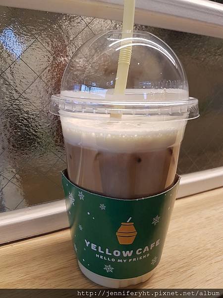 YELLOW CAFE香蕉拿鐵