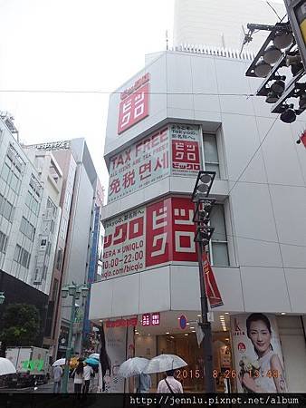 1 10 Biccamera+Uniqlo (1).JPG