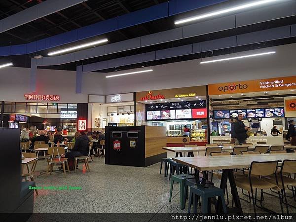 3 2 Melbourne Airport T4 (2).JPG