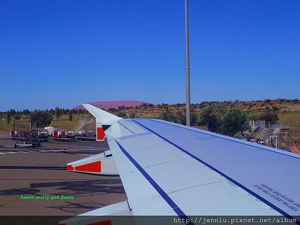 5 3 Ayers Rock Airport.JPG