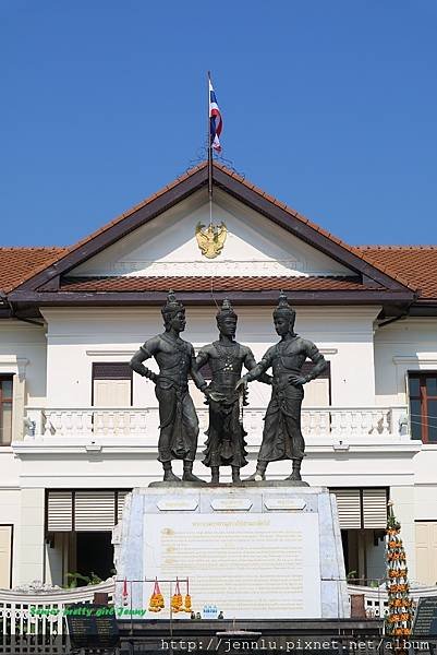 3 2 Three Kings Monument.JPG