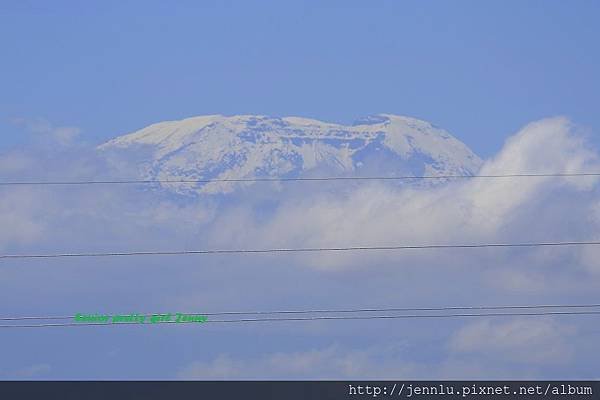 6 2 Way to border - Kilimanjaro (1).JPG