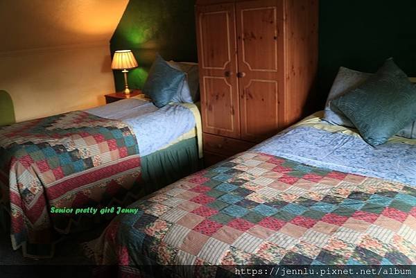 4 4 Braeside Guest Rooms.JPG