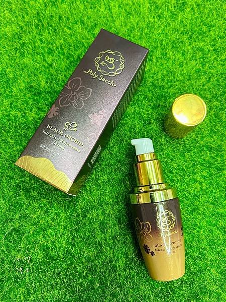 《美容》黑蘭花保養品推薦｜多醣體保養品開箱 黑蘭極皙儷緻胺基