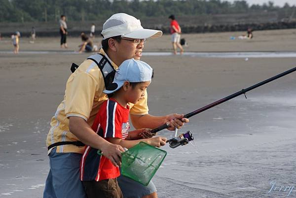 龍鳳漁港_釣魚.JPG