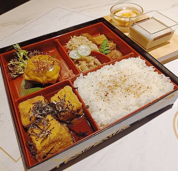 嘉義美食推薦：在這繁忙的都市裡松築創作和食料理讓您享受擁有最