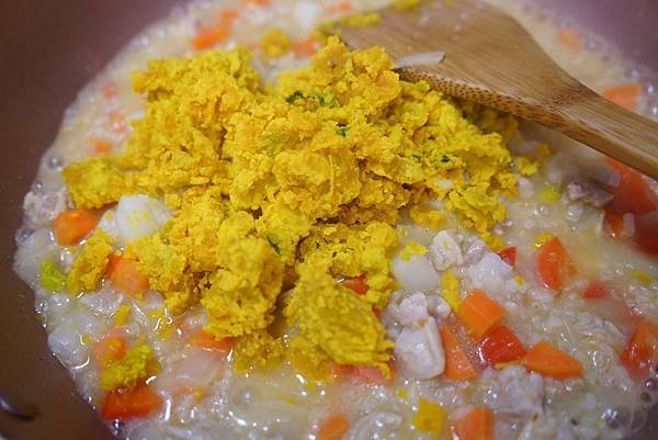 20160329_開箱-櫻花鍋-南瓜雞肉燉飯-全麥地瓜煎餅-鮭魚炒飯-地瓜磨牙餅 016-a.JPG