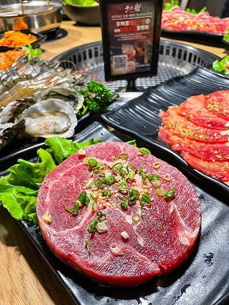 「新竹美食」《 千兵衛燒肉/鍋物吃到飽 新竹店 》｜頂級海鮮