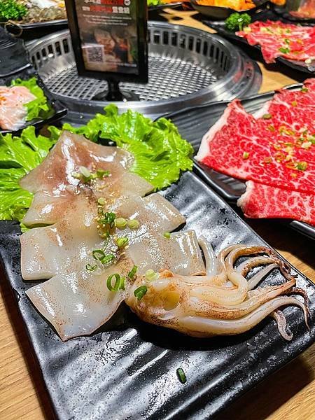 「新竹美食」《 千兵衛燒肉/鍋物吃到飽 新竹店 》｜頂級海鮮