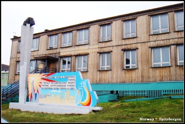 Spitsbergen_barentsburg.jpg
