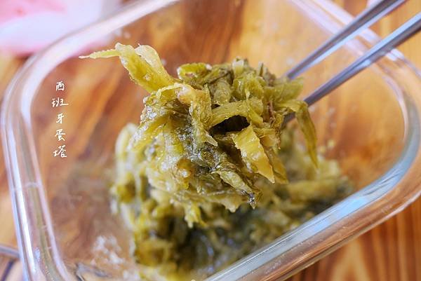 金榜拌麵 龍華店｜龜山庶民美食，龍華科技大學師生最愛～百元以